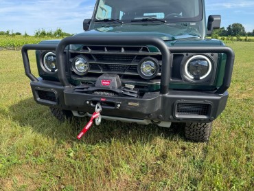 PROTECTION DE CALANDRE AVEC TREUIL WARN 12V 5t6