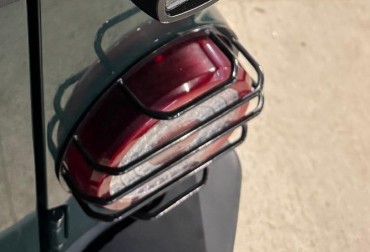 Grilles de feux arrière