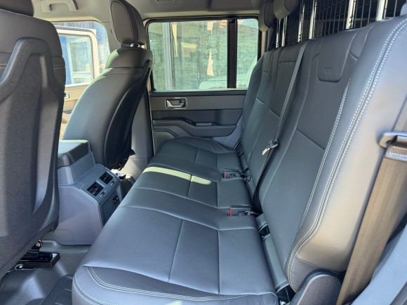 INEOS GRENADIER GRENADIER 3.0L 6 Cylindres Essence BVA